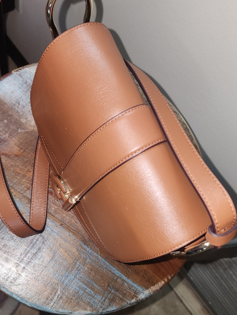 Cole Haan Brown Caramel Leather Signature Crossbody Purse Gold Hardware - Picture 6 of 16